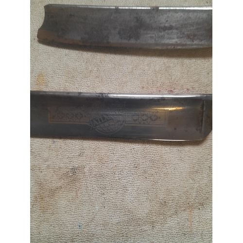 515 - 2 x early 20th century cut throat razors