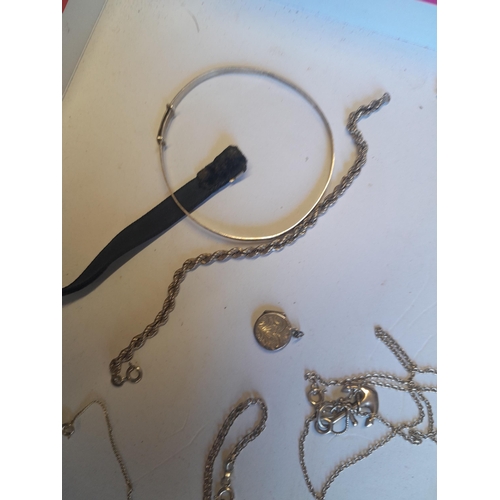 10 - Quantity of mainly silver costume jewellery