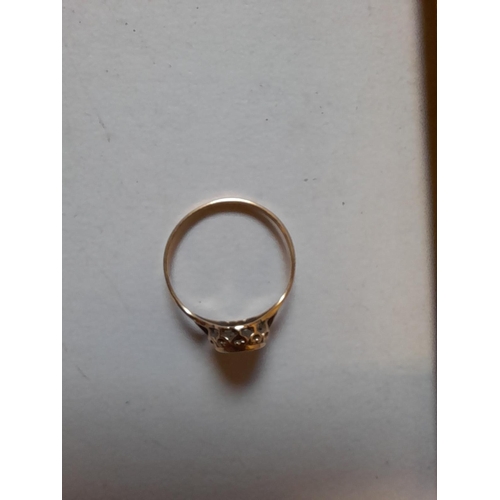 26 - 9 ct gold cameo ring size O, 0.8 g