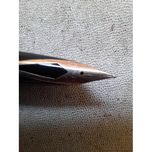 86 - 12 ct G F vintage Sheaffer pen