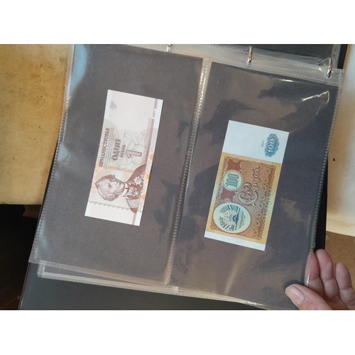 112 - Bank notes from around the World in an folder, mainly uncirc.