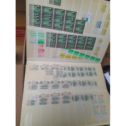 23 - 3 x stock books with a large accumulation of stamps of the Netherlands, a few used but mainly unmoun... 