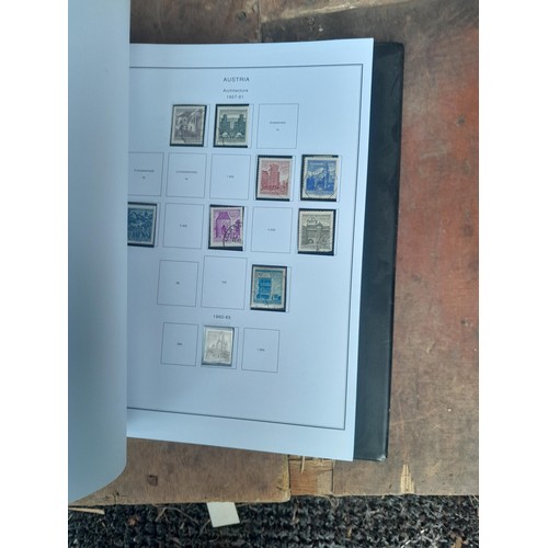 25 - Stamps: 10 x binders with printed pages for various foreign countries : China Japan, Brazil etc., sp... 