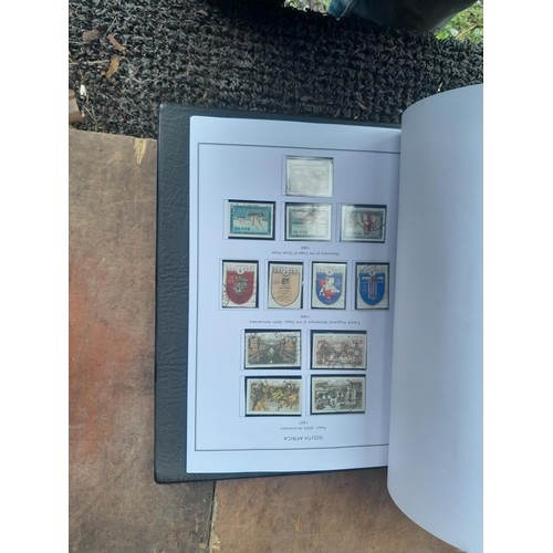 29 - Stamps of South and South West Africa in 8 binders with clean pages, for issues - 2014, some albums ... 