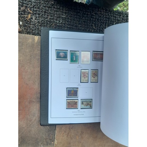 29 - Stamps of South and South West Africa in 8 binders with clean pages, for issues - 2014, some albums ... 