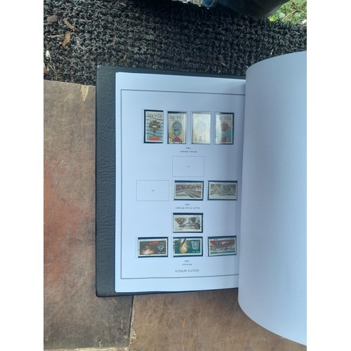 29 - Stamps of South and South West Africa in 8 binders with clean pages, for issues - 2014, some albums ... 