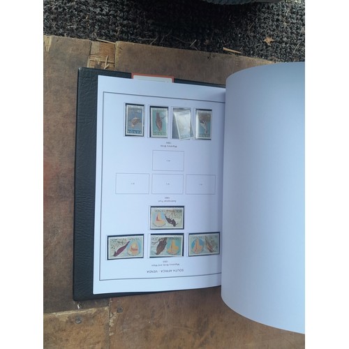 29 - Stamps of South and South West Africa in 8 binders with clean pages, for issues - 2014, some albums ... 