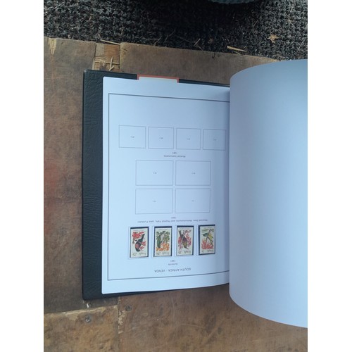 29 - Stamps of South and South West Africa in 8 binders with clean pages, for issues - 2014, some albums ... 