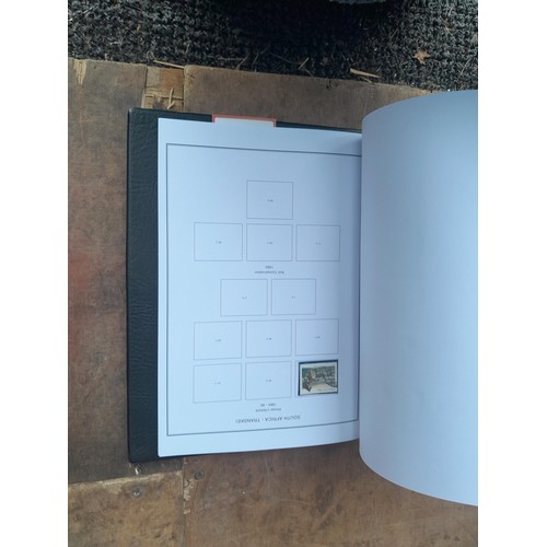 29 - Stamps of South and South West Africa in 8 binders with clean pages, for issues - 2014, some albums ... 