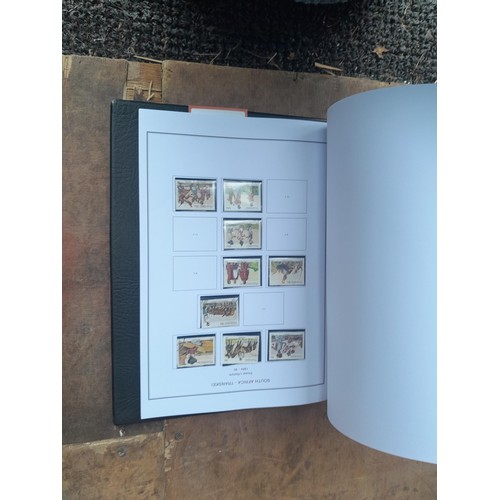 29 - Stamps of South and South West Africa in 8 binders with clean pages, for issues - 2014, some albums ... 