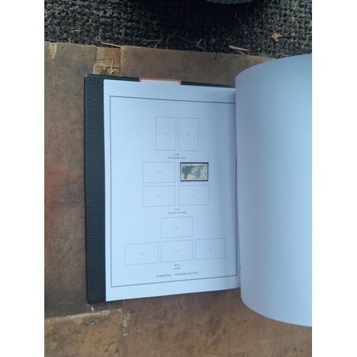 29 - Stamps of South and South West Africa in 8 binders with clean pages, for issues - 2014, some albums ... 