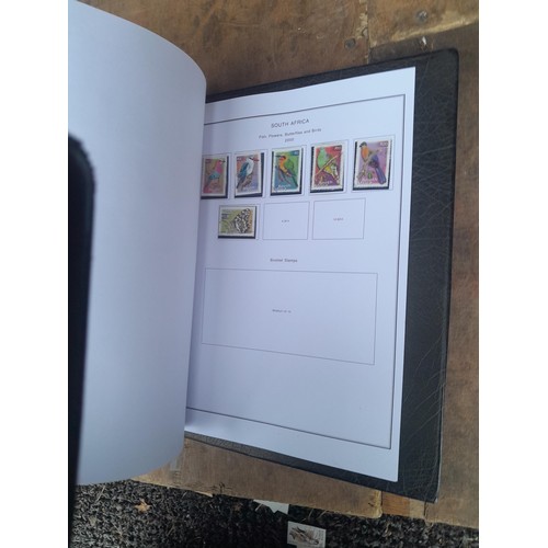 29 - Stamps of South and South West Africa in 8 binders with clean pages, for issues - 2014, some albums ... 