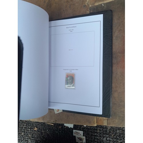 29 - Stamps of South and South West Africa in 8 binders with clean pages, for issues - 2014, some albums ... 