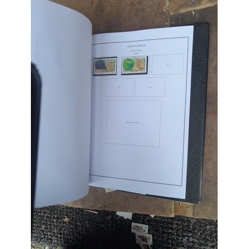 29 - Stamps of South and South West Africa in 8 binders with clean pages, for issues - 2014, some albums ... 