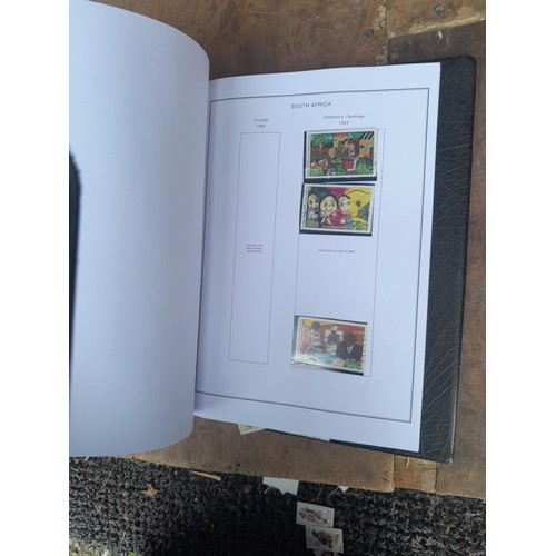 29 - Stamps of South and South West Africa in 8 binders with clean pages, for issues - 2014, some albums ... 