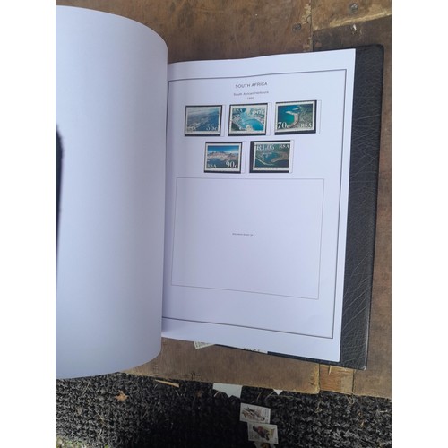 29 - Stamps of South and South West Africa in 8 binders with clean pages, for issues - 2014, some albums ... 