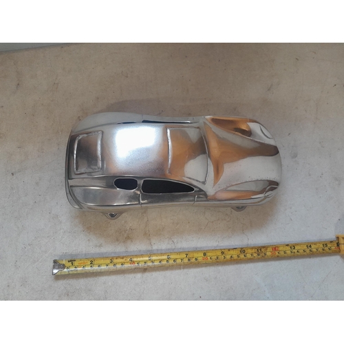 124 - Cast metal toy car