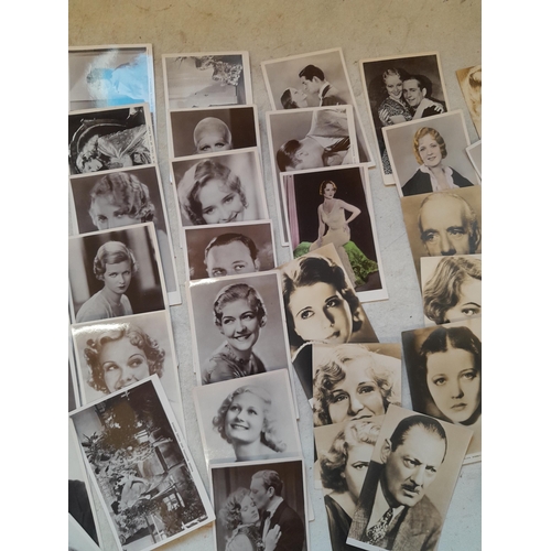 206 - Postcards : 1940s Hollywood and other actors