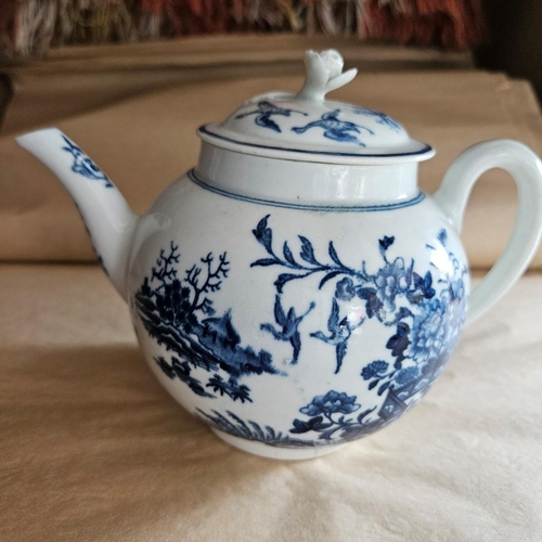 388 - Royal Worcester First Period (circa 1770) blue and white Fence pattern tea pot with damages (Dr Wall... 