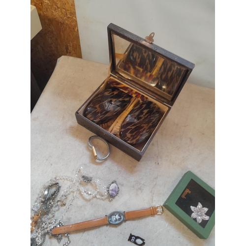 456 - Costume jewellery, vintage faux tortoiseshell vanity case etc.