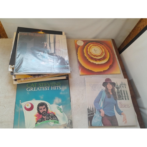 14 - Nice collection of vinyl records : Commercial singer song writer from 1960s onwards : Beatles , Wing... 