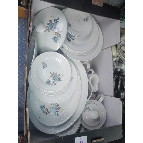 44 - Part vintage dinner service