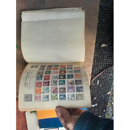 97 - Stamps of the World, GB and Commonwealth in various albums and stock books, reference material Spani... 