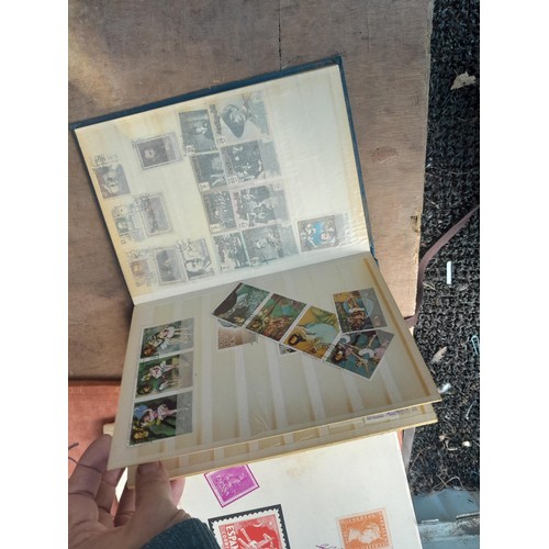 97 - Stamps of the World, GB and Commonwealth in various albums and stock books, reference material Spani... 