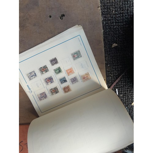 97 - Stamps of the World, GB and Commonwealth in various albums and stock books, reference material Spani... 