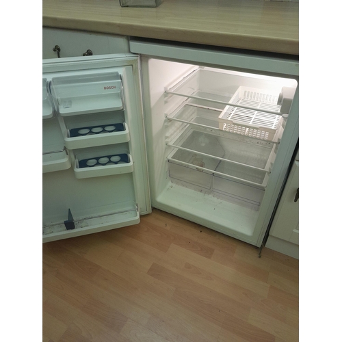 98 - Bosch Economic fridge