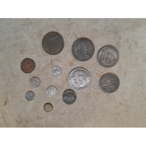 135 - Coins : Replica fantasy coins