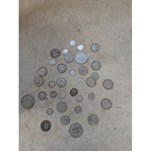 164 - Coins : Mainly UK with a few foreign base metal but mainly pre 1947 silver coins, condition varied b... 