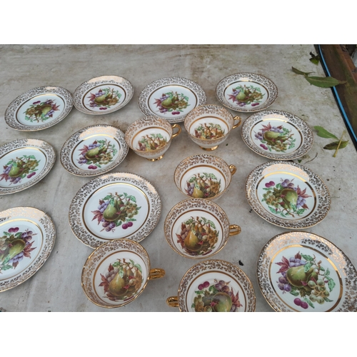 4 - Decorative china : tea set, Denby etc. (multiple photographs)