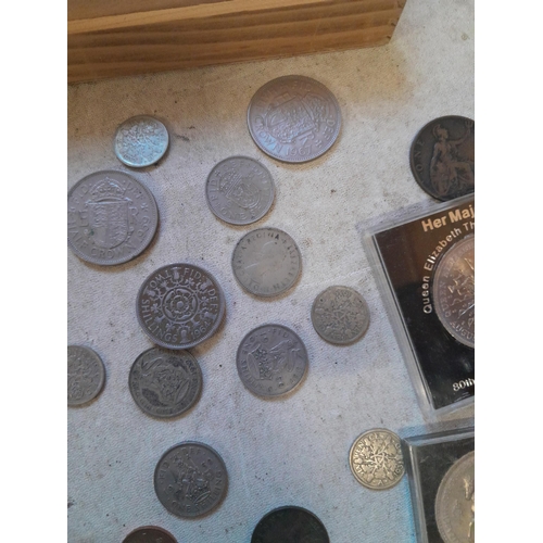 26 - Coins : Crowns, GB coinage, Victoria Pennies and later coins