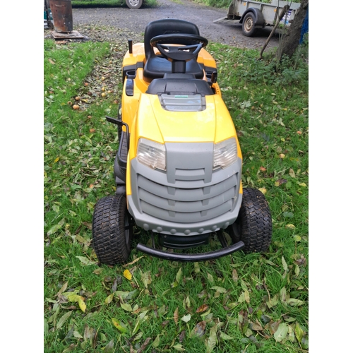 44 - Stiga Estate Master HST  MP 84 Ride On Tractor Mower with rear grass collection unit in working orde... 