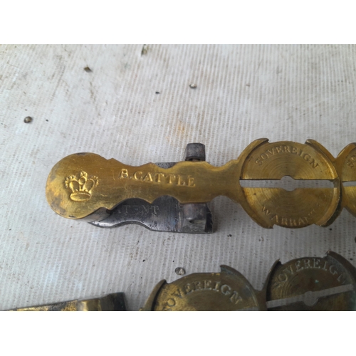 115 - 2 x sets of late 19th century sovereign scales : 1 x Cattle & 1 x WS