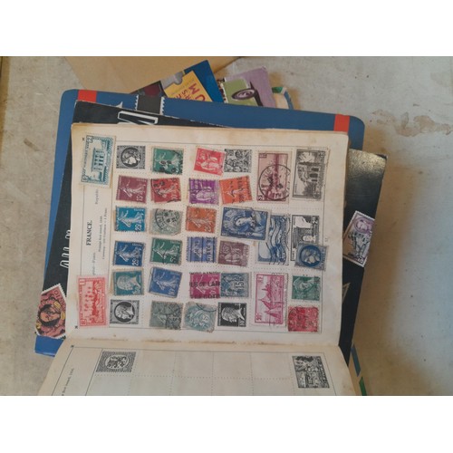 131 - Stamps : Kiloware, albums , world collection, First Day Covers, PHQ cards, philatelic reference and ... 