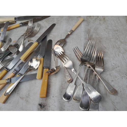 322 - Silver plated cutlery