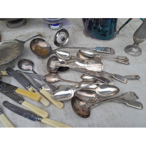 331 - Assorted silver plated cutlery and silver plated ware