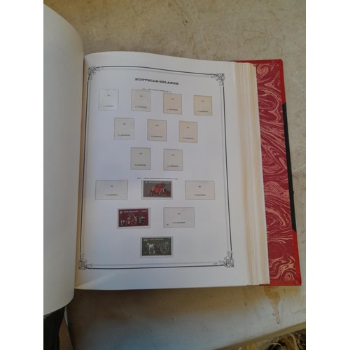 454 - Stamps of New Zealand and Australia mounted mint and used in quality French album, strong in New Zea... 