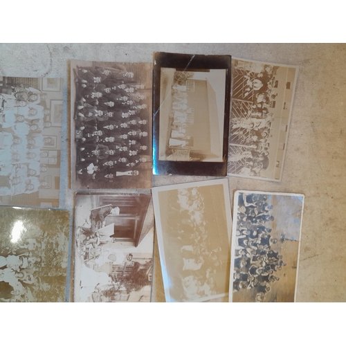 542 - Early 20th century black and white collection of postcards