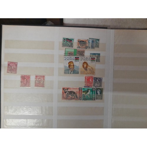 87 - Stamps of the world in albums, mounted mainly used,