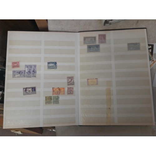 87 - Stamps of the world in albums, mounted mainly used,