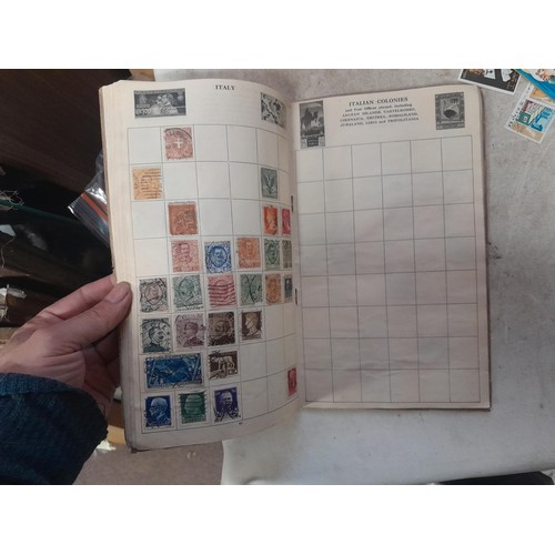 87 - Stamps of the world in albums, mounted mainly used,