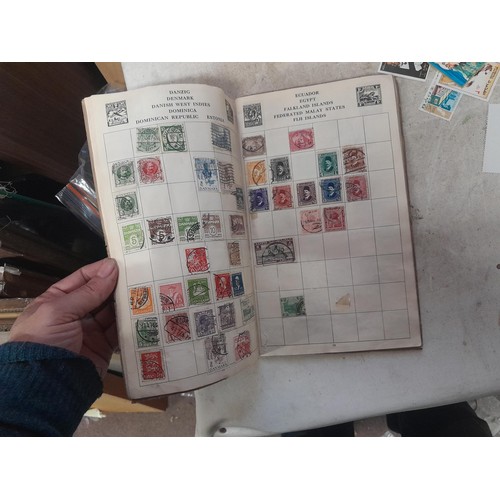 87 - Stamps of the world in albums, mounted mainly used,