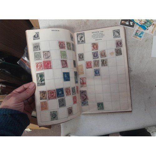 87 - Stamps of the world in albums, mounted mainly used,