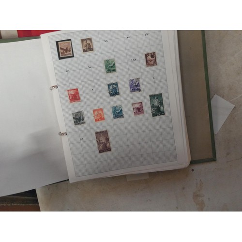 87 - Stamps of the world in albums, mounted mainly used,