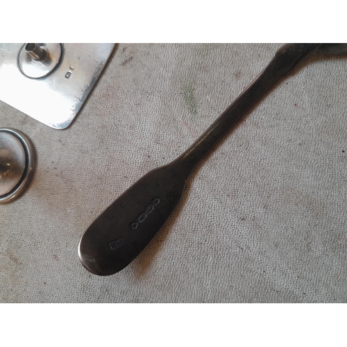 109 - Odd silver items : teaspoon, serviette ring etc.