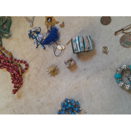 126 - Costume jewellery, very small amount of silver noticed,