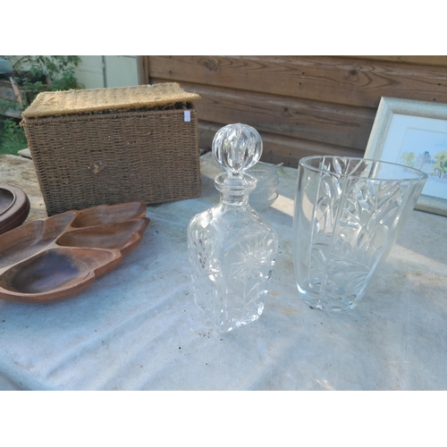 136 - Box of oddments : plated cruet, glassware, vases, centre pieces cakestands, string basket etc.